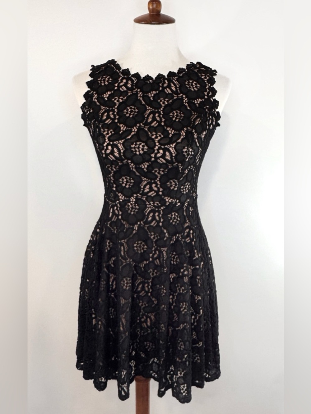 City Studio Black Floral Lace Mini Dress Ladies Size 1